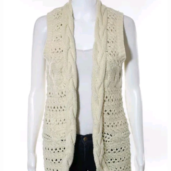 525 Tops - 525 america ivory v-neck cotton knit top vest m
